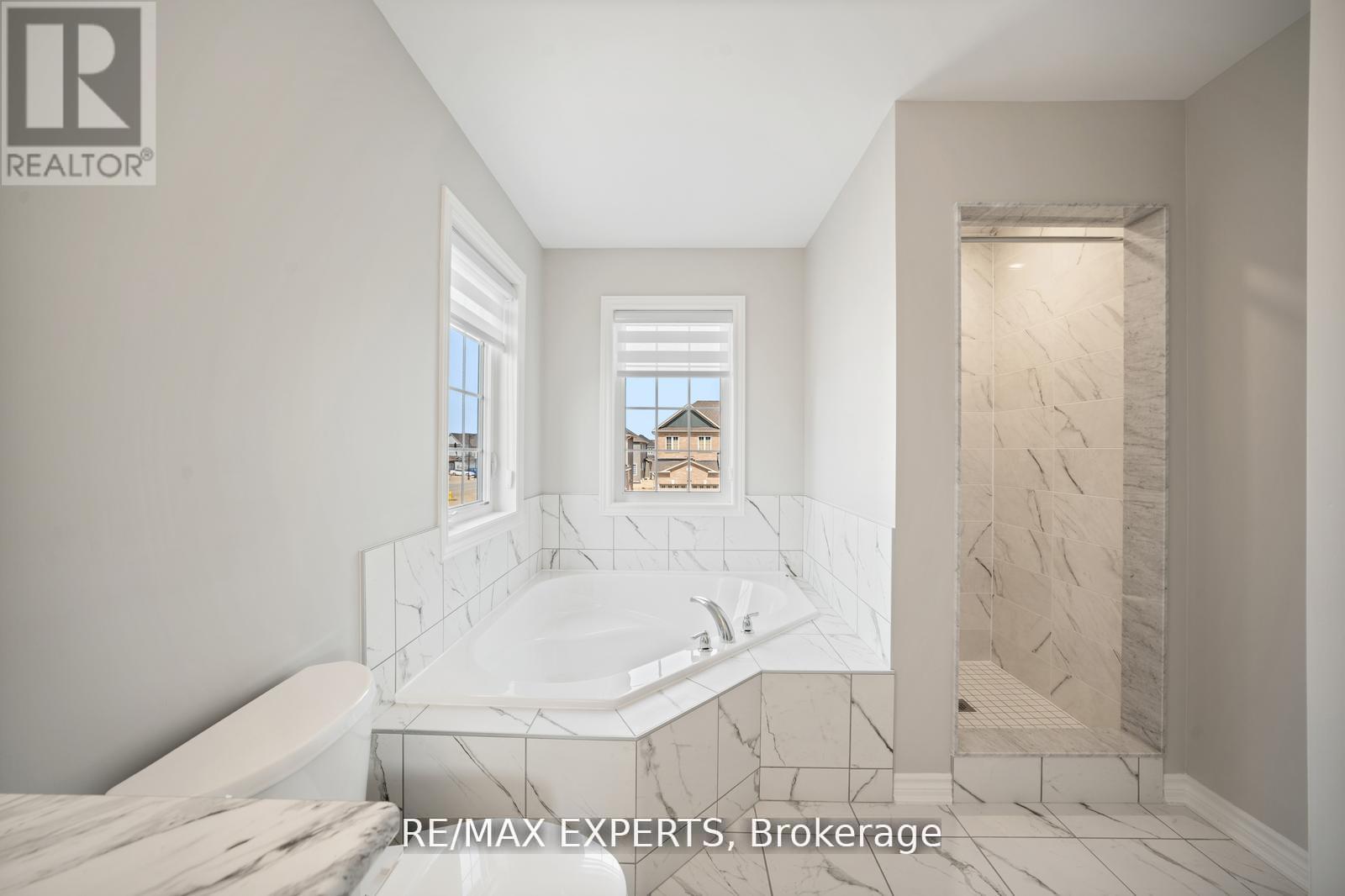 216 Cubitt Street, Clearview, Ontario  L0M 1S0 - Photo 32 - S12432512