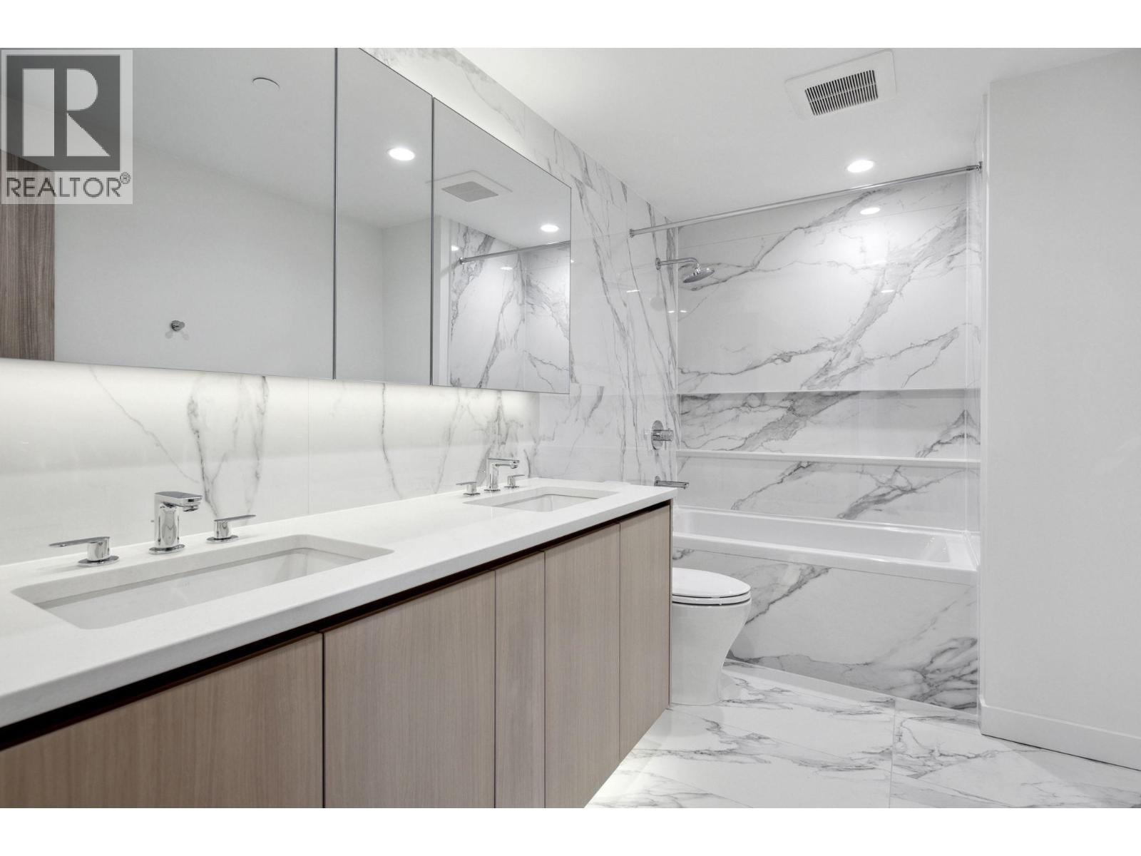 2x03 4880 Lougheed Highway, Burnaby, British Columbia  V5C 0N1 - Photo 11 - R3053642