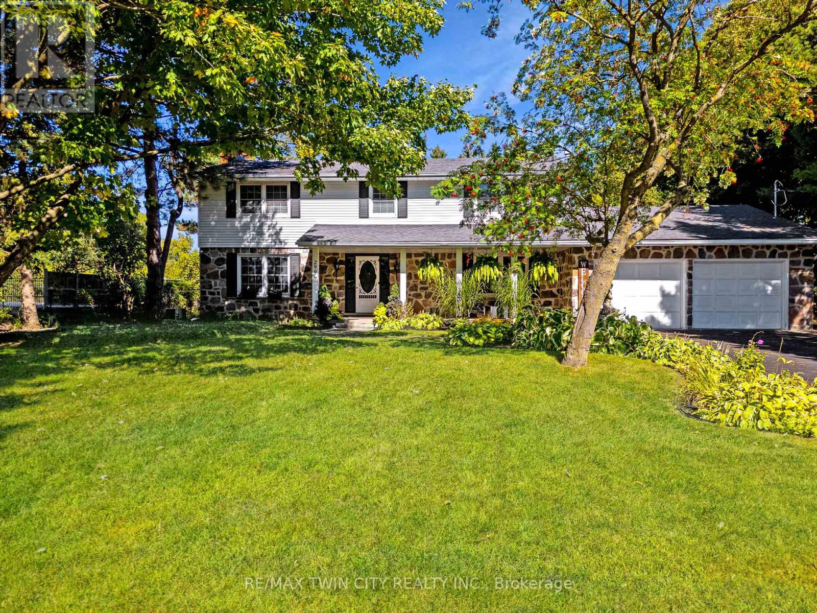 296 EDGEHILL DRIVE, Kitchener, Ontario