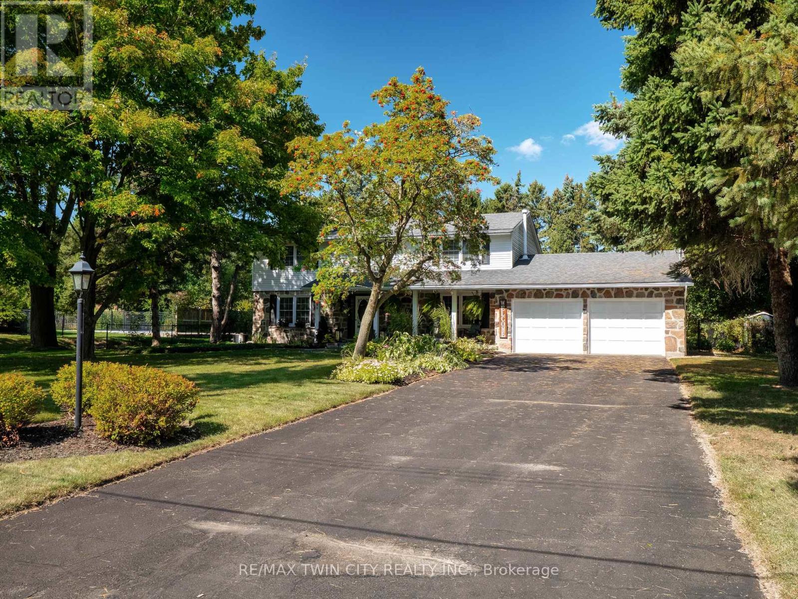 296 Edgehill Drive, Kitchener, Ontario  N2P 2C9 - Photo 49 - X12435022