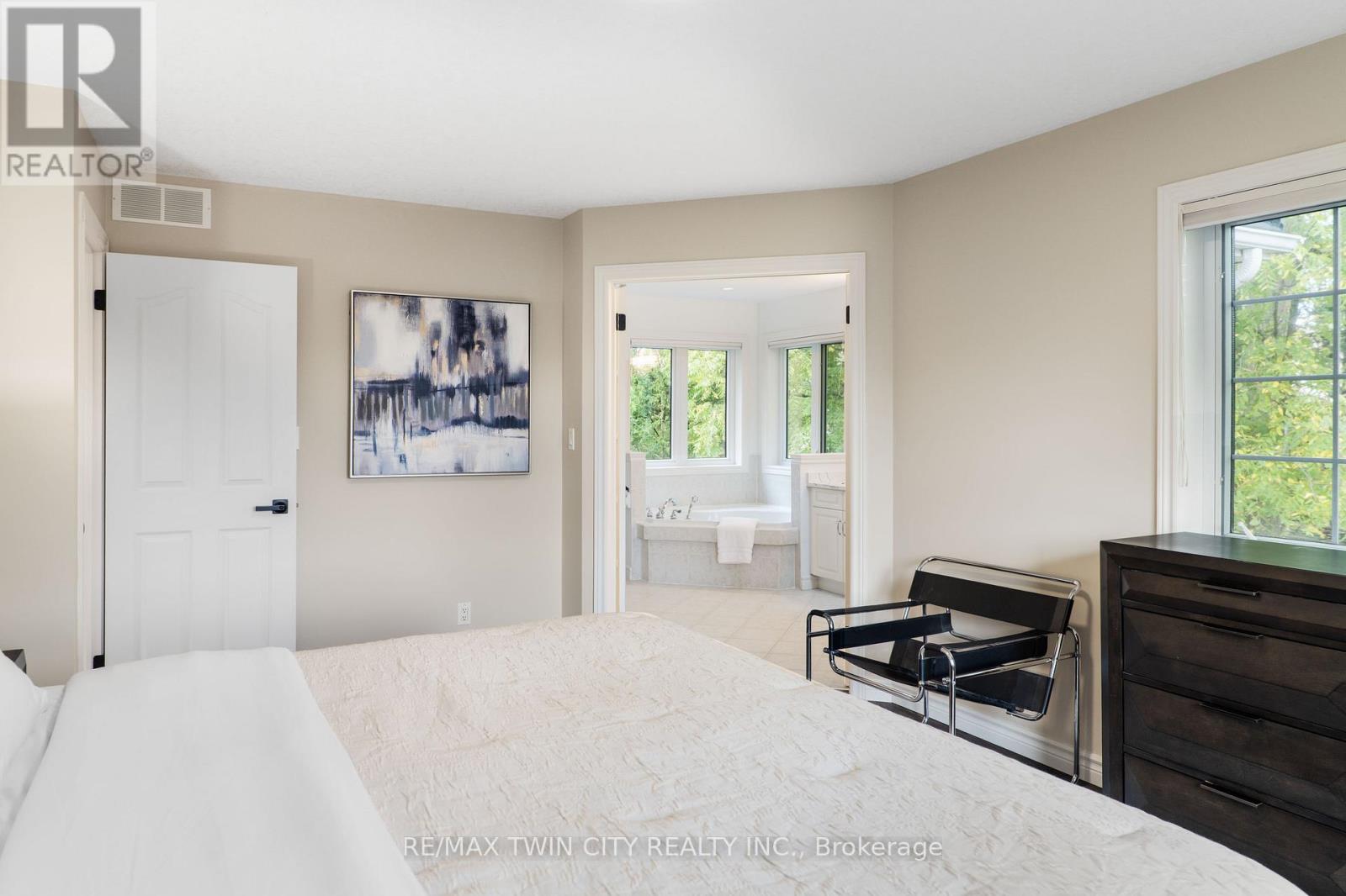 3224 Roseville Road, North Dumfries, Ontario  N0B 1E0 - Photo 37 - X12435028