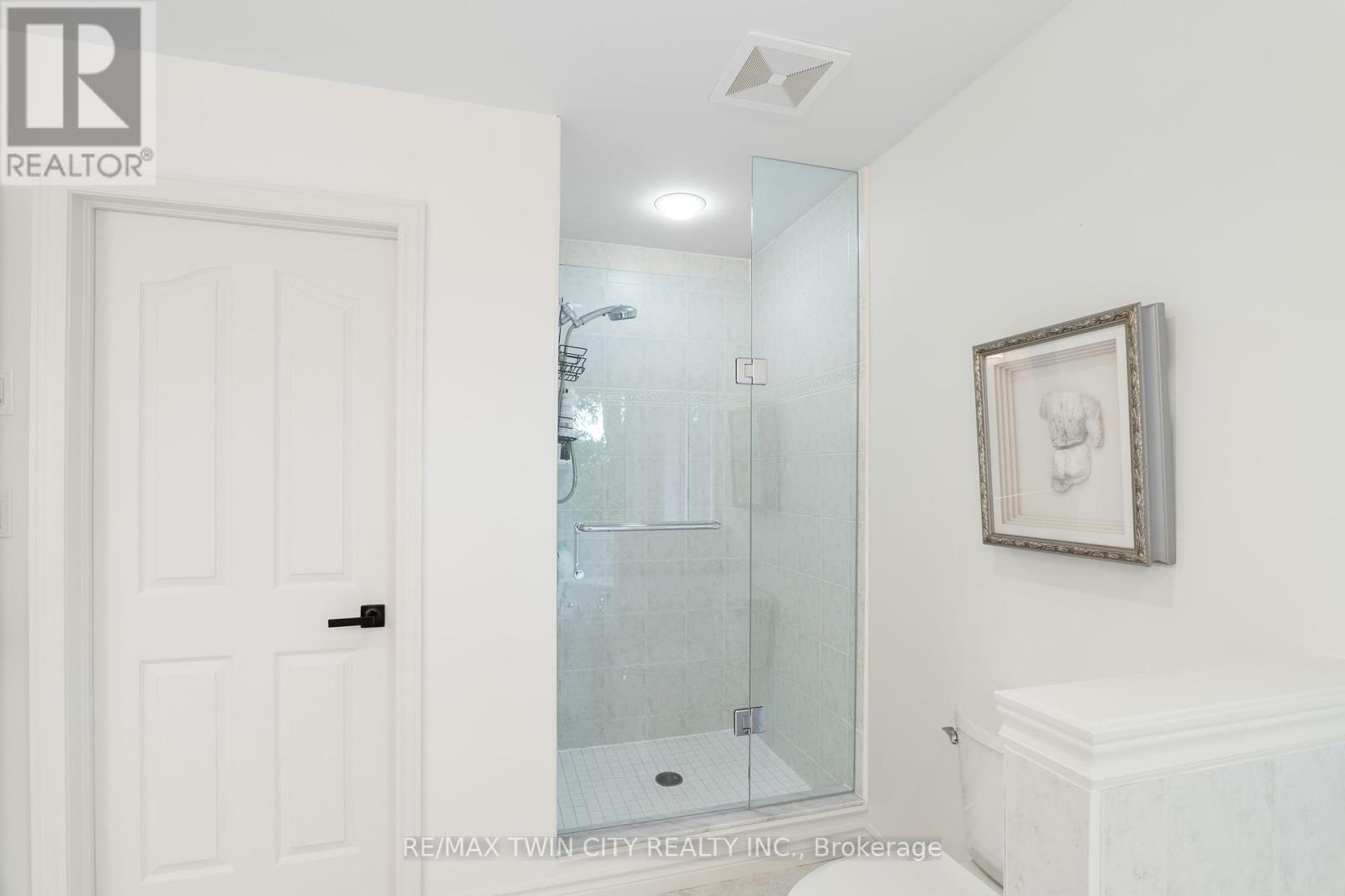 3224 Roseville Road, North Dumfries, Ontario  N0B 1E0 - Photo 39 - X12435028