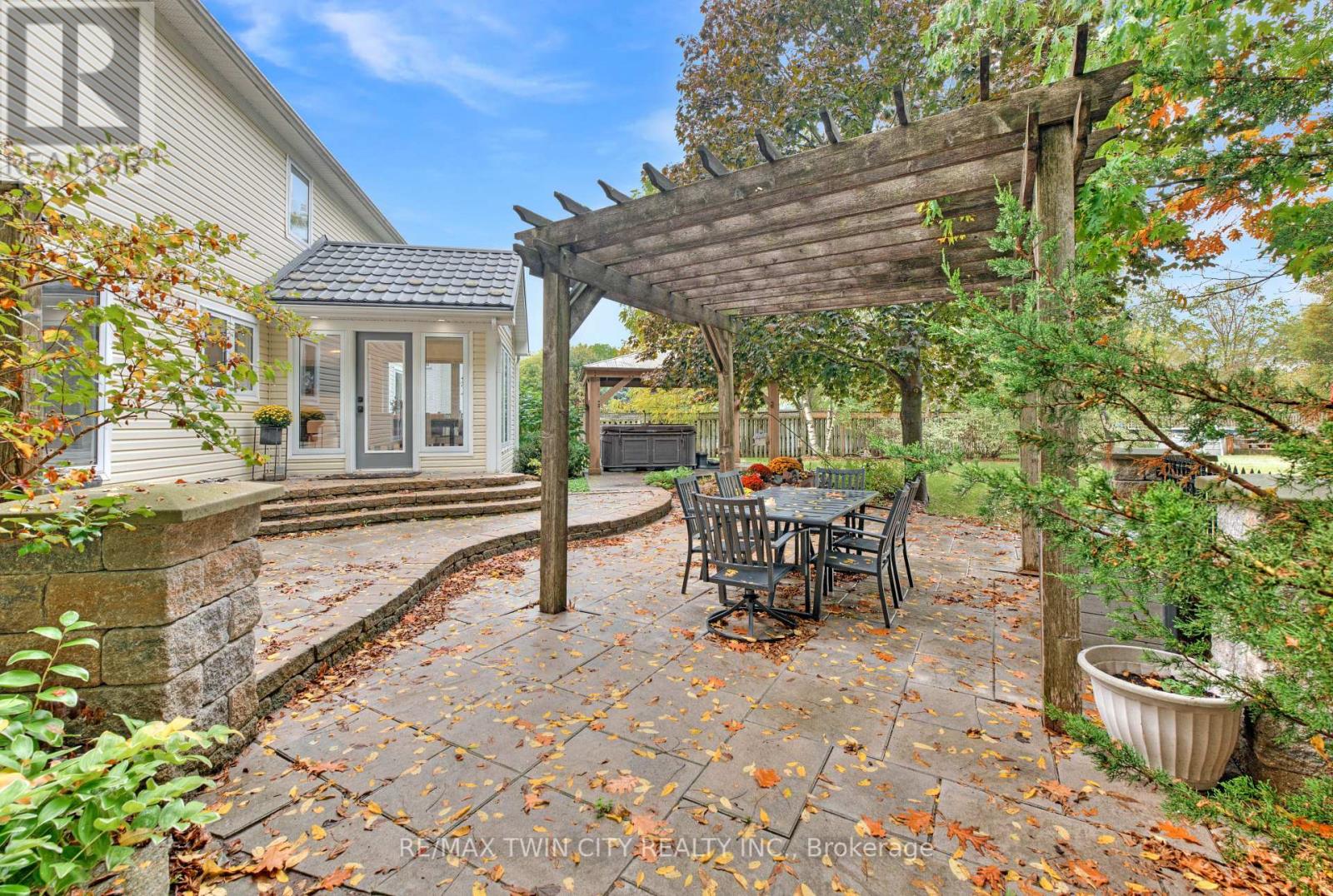 3224 Roseville Road, North Dumfries, Ontario  N0B 1E0 - Photo 41 - X12435028