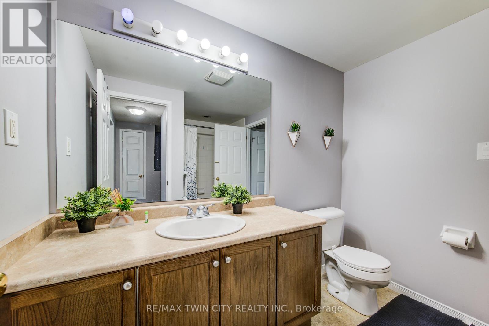 20 - 120 Dudhope Avenue, Cambridge, Ontario  N1R 4T7 - Photo 16 - X12435040