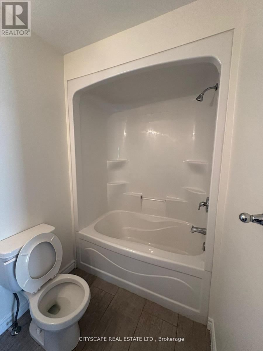 2 - 10 Dufferin Street, Norwich, Ontario  N0J 1P0 - Photo 13 - X12435052