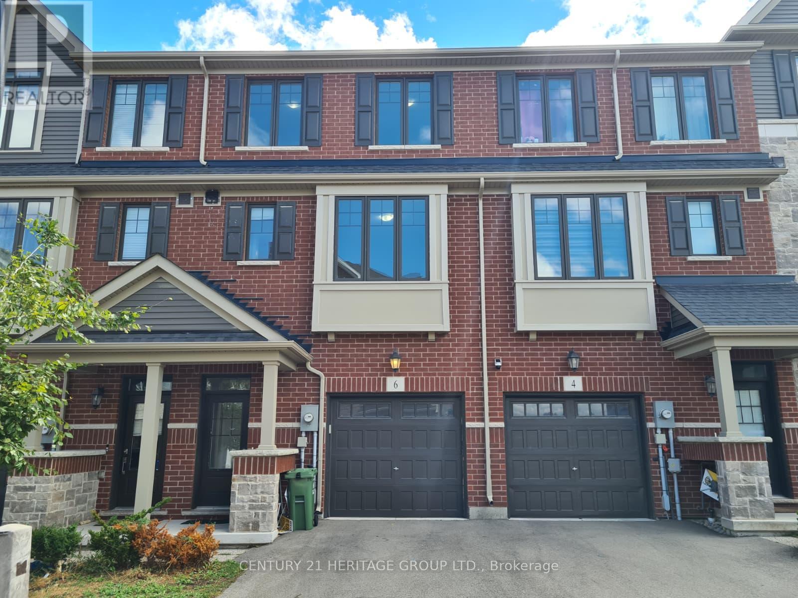 6 SNOWBERRY LANE, Hamilton, Ontario