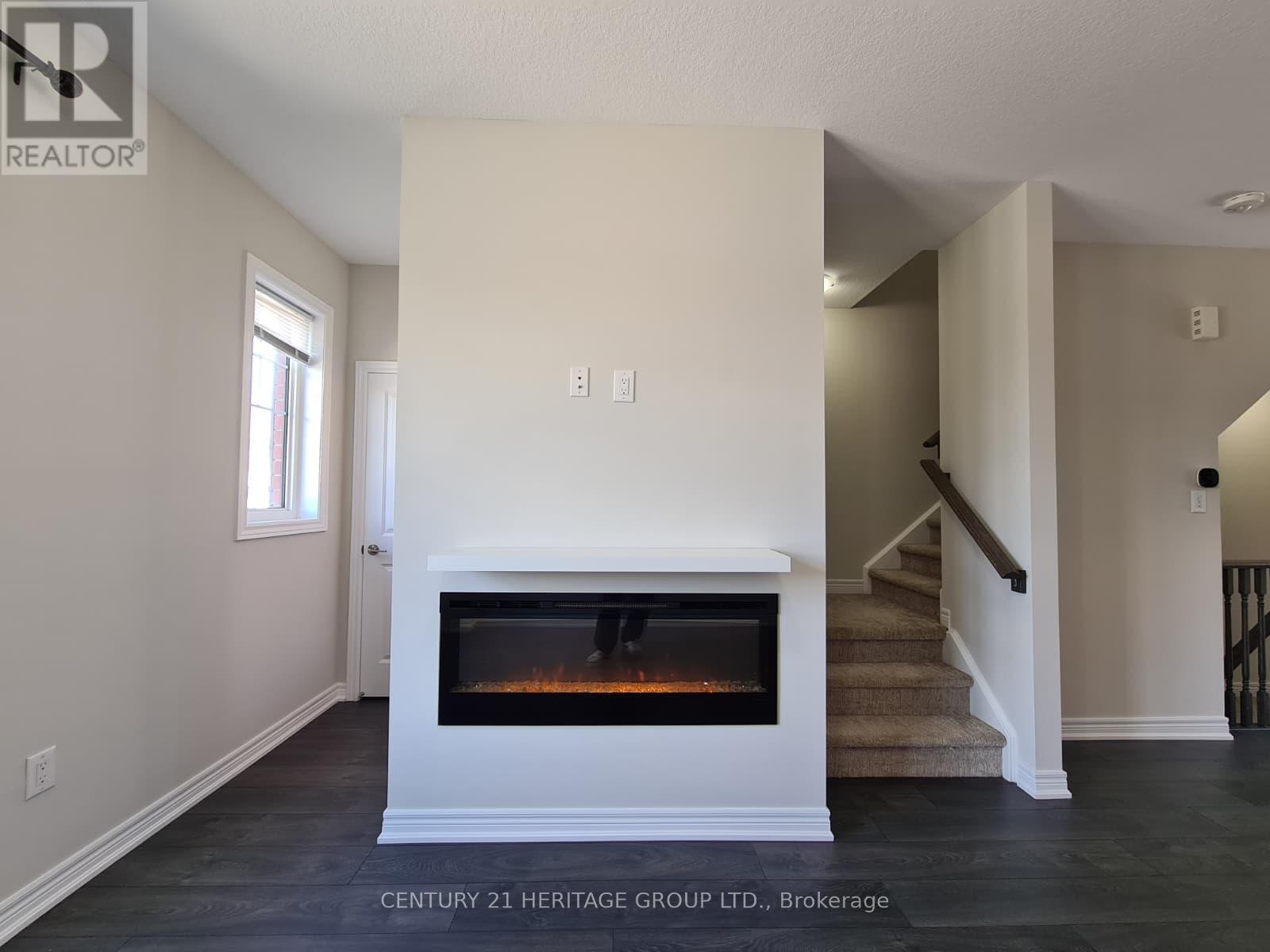 6 Snowberry Lane, Hamilton, Ontario  L8K 0A4 - Photo 10 - X12435055