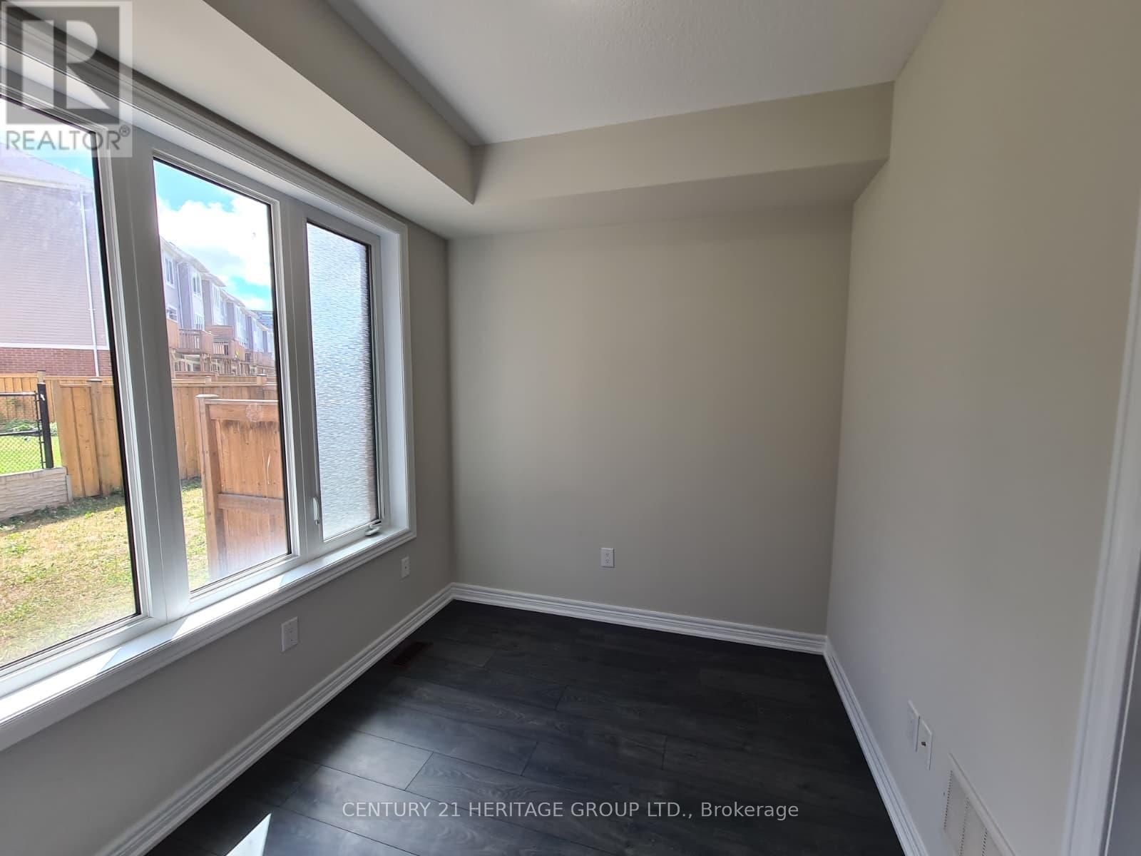 6 Snowberry Lane, Hamilton, Ontario  L8K 0A4 - Photo 22 - X12435055