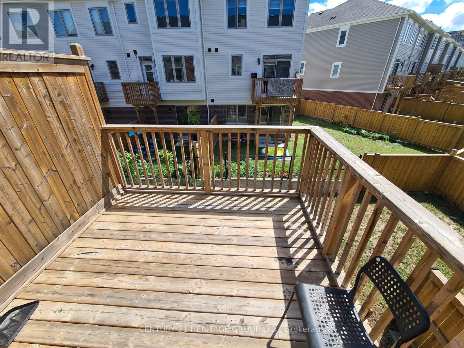 6 Snowberry Lane, Hamilton, Ontario  L8K 0A4 - Photo 7 - X12435055