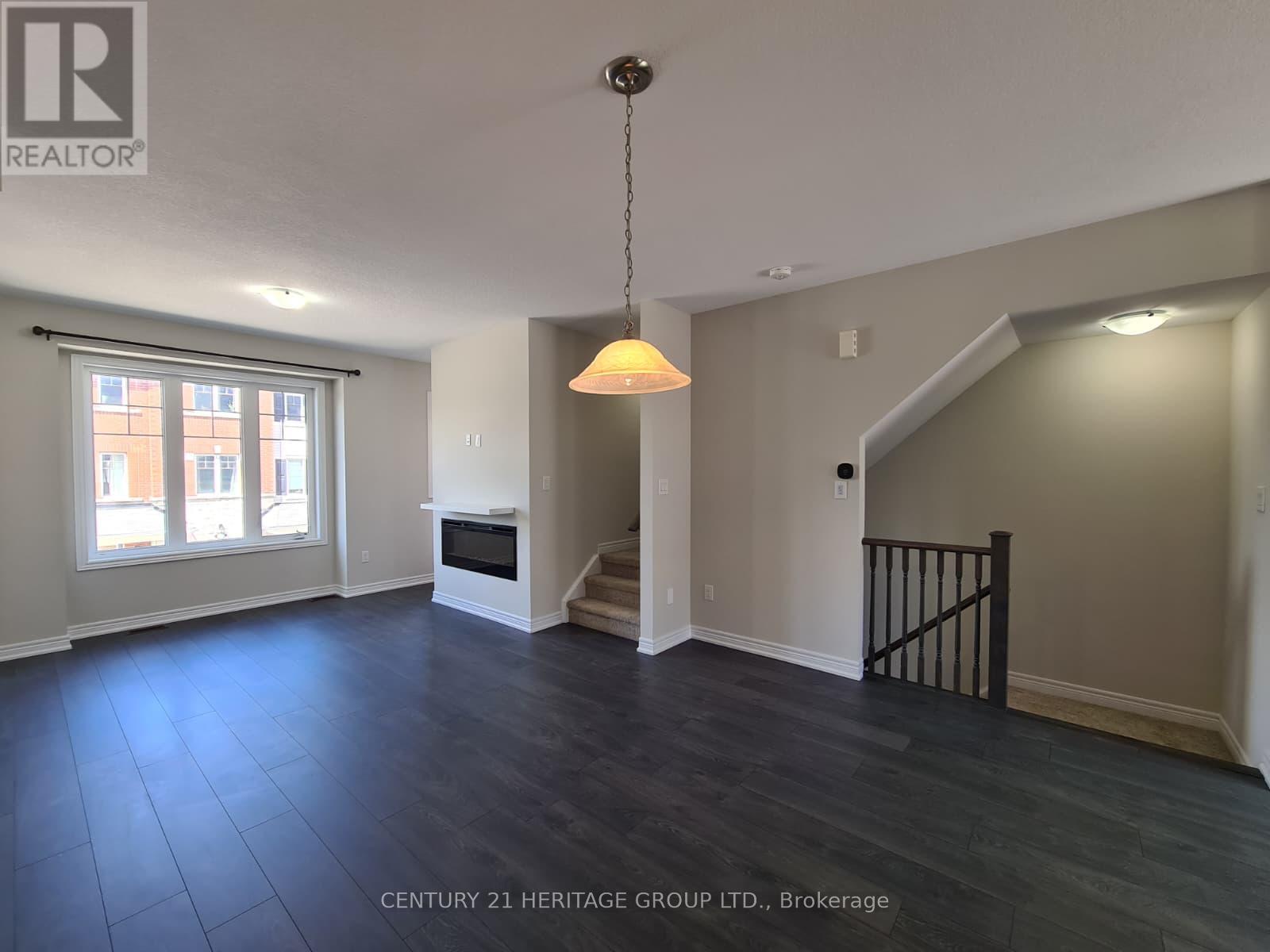 6 Snowberry Lane, Hamilton, Ontario  L8K 0A4 - Photo 9 - X12435055