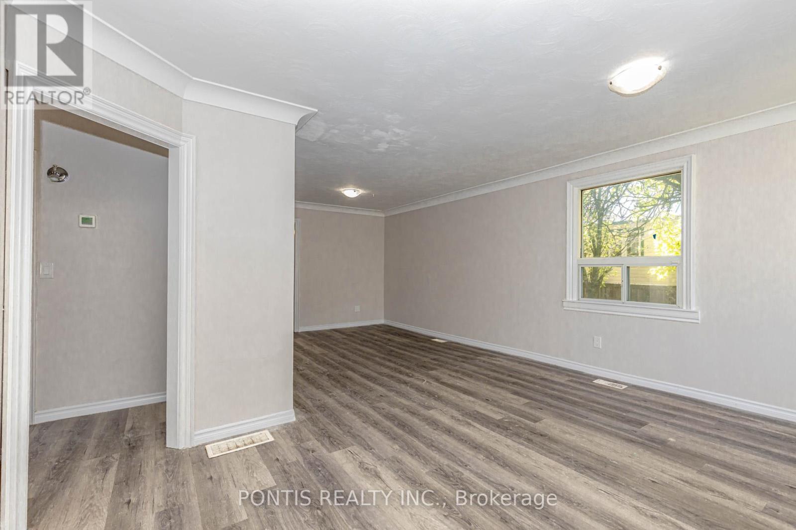 738 Mount Pleasant Road, Brant, Ontario  N0E 1K0 - Photo 11 - X12435059