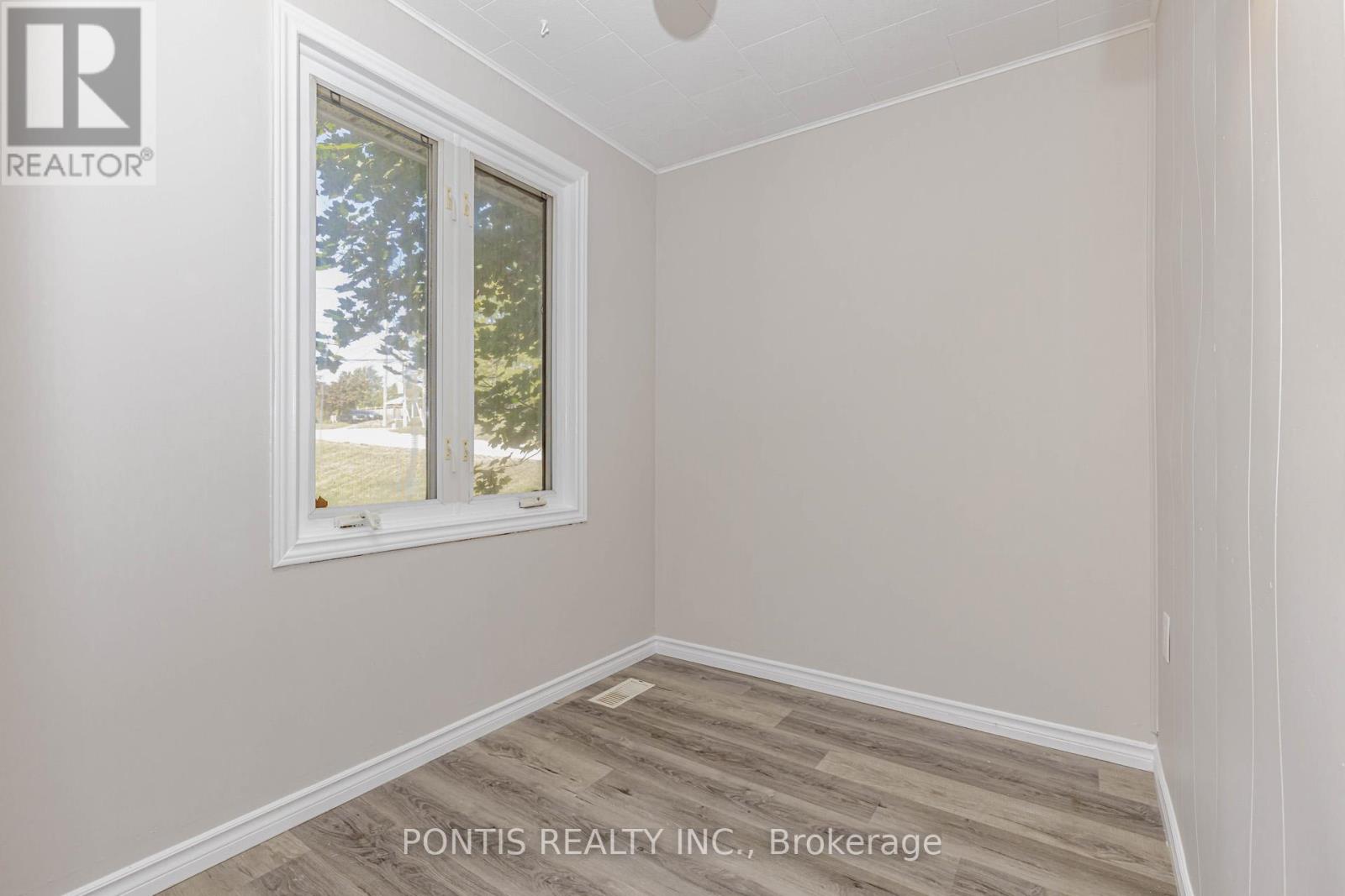 738 Mount Pleasant Road, Brant, Ontario  N0E 1K0 - Photo 23 - X12435059