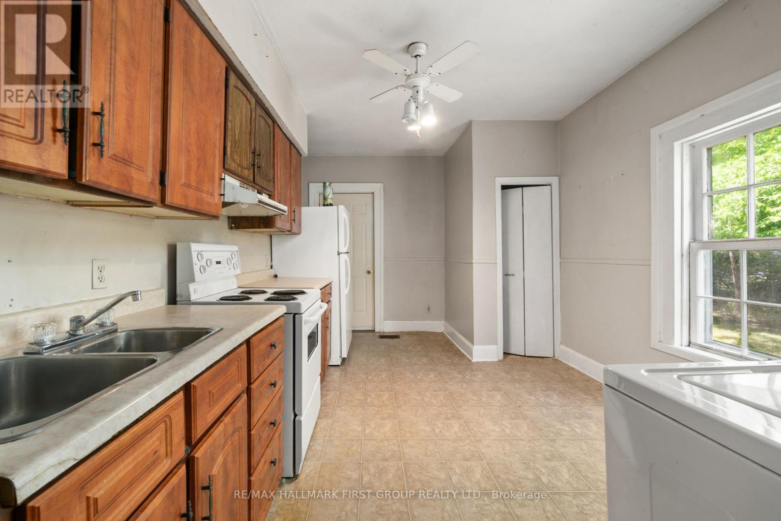 170-172 Blake Street, Cobourg, Ontario  K9A 2K5 - Photo 25 - X12435090