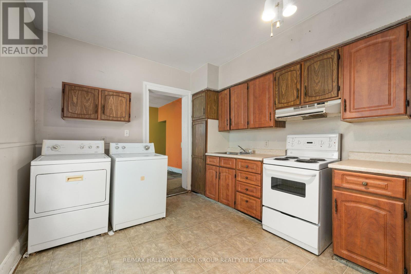 170-172 Blake Street, Cobourg, Ontario  K9A 2K5 - Photo 26 - X12435090