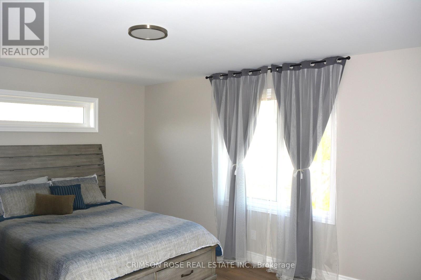 7 Marshall Lane, St. Catharines (Glendale/glenridge), Ontario  L2P 0E8 - Photo 8 - X12435092