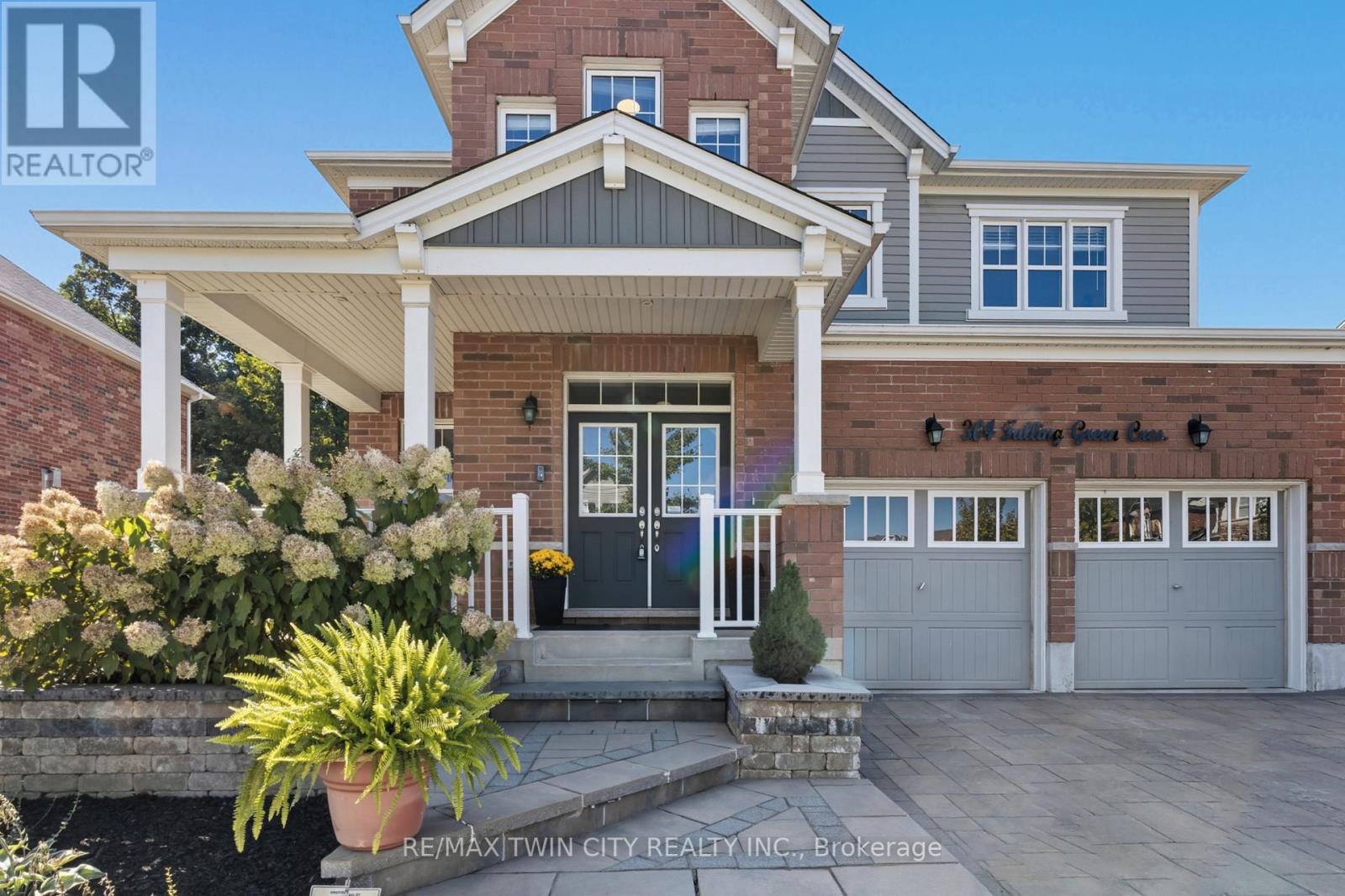 304 Falling Green Crescent, Kitchener, Ontario  N2R 0E9 - Photo 3 - X12435095