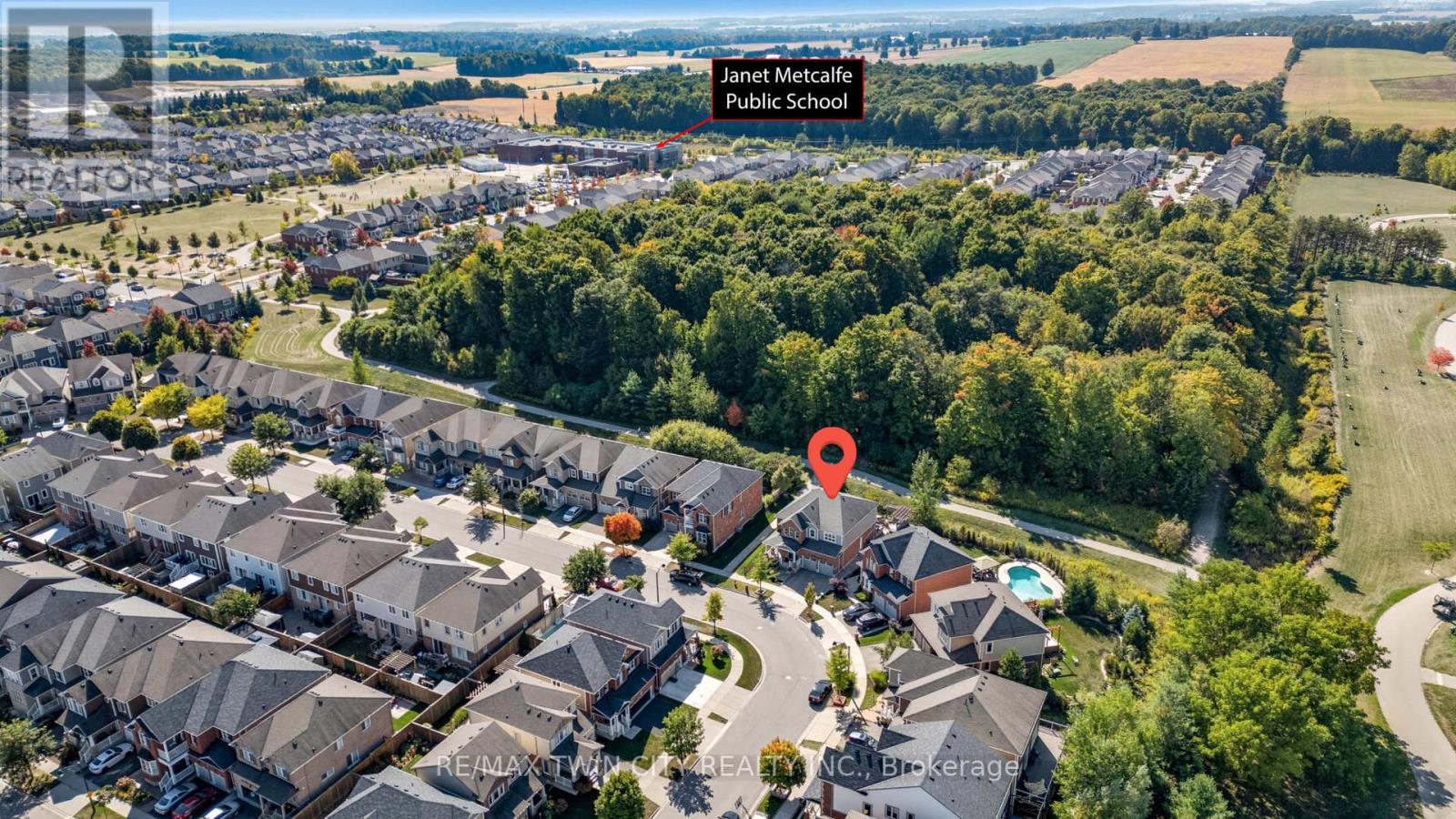 304 Falling Green Crescent, Kitchener, Ontario  N2R 0E9 - Photo 41 - X12435095