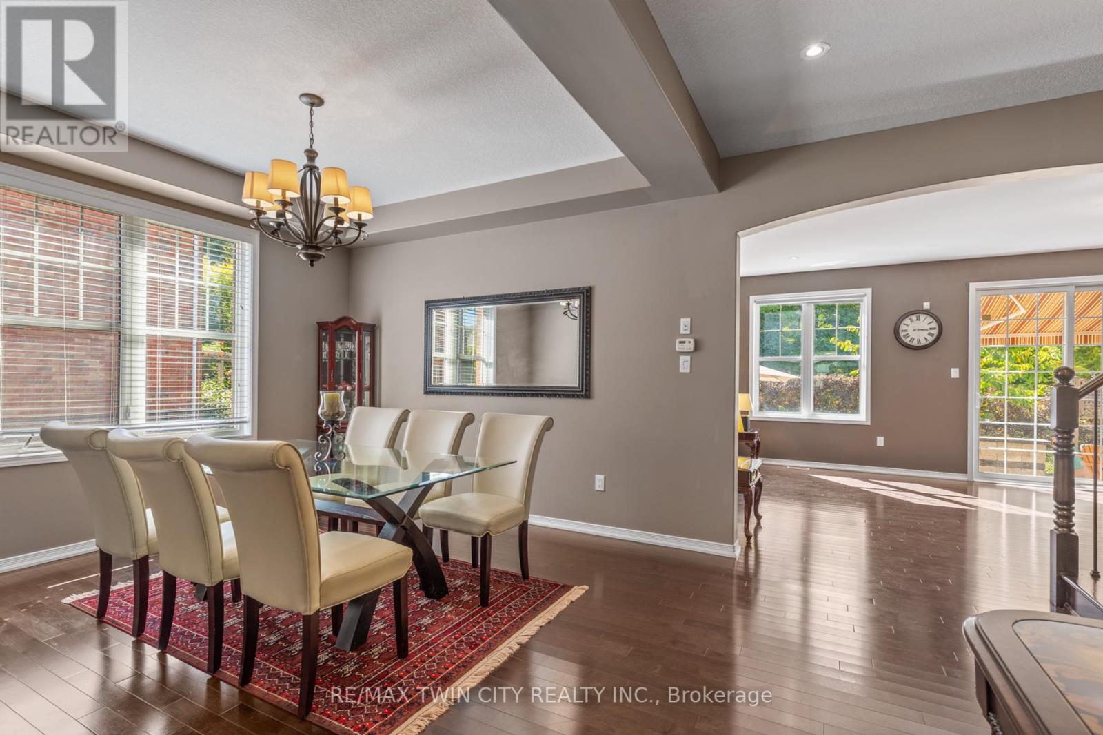 304 Falling Green Crescent, Kitchener, Ontario  N2R 0E9 - Photo 6 - X12435095