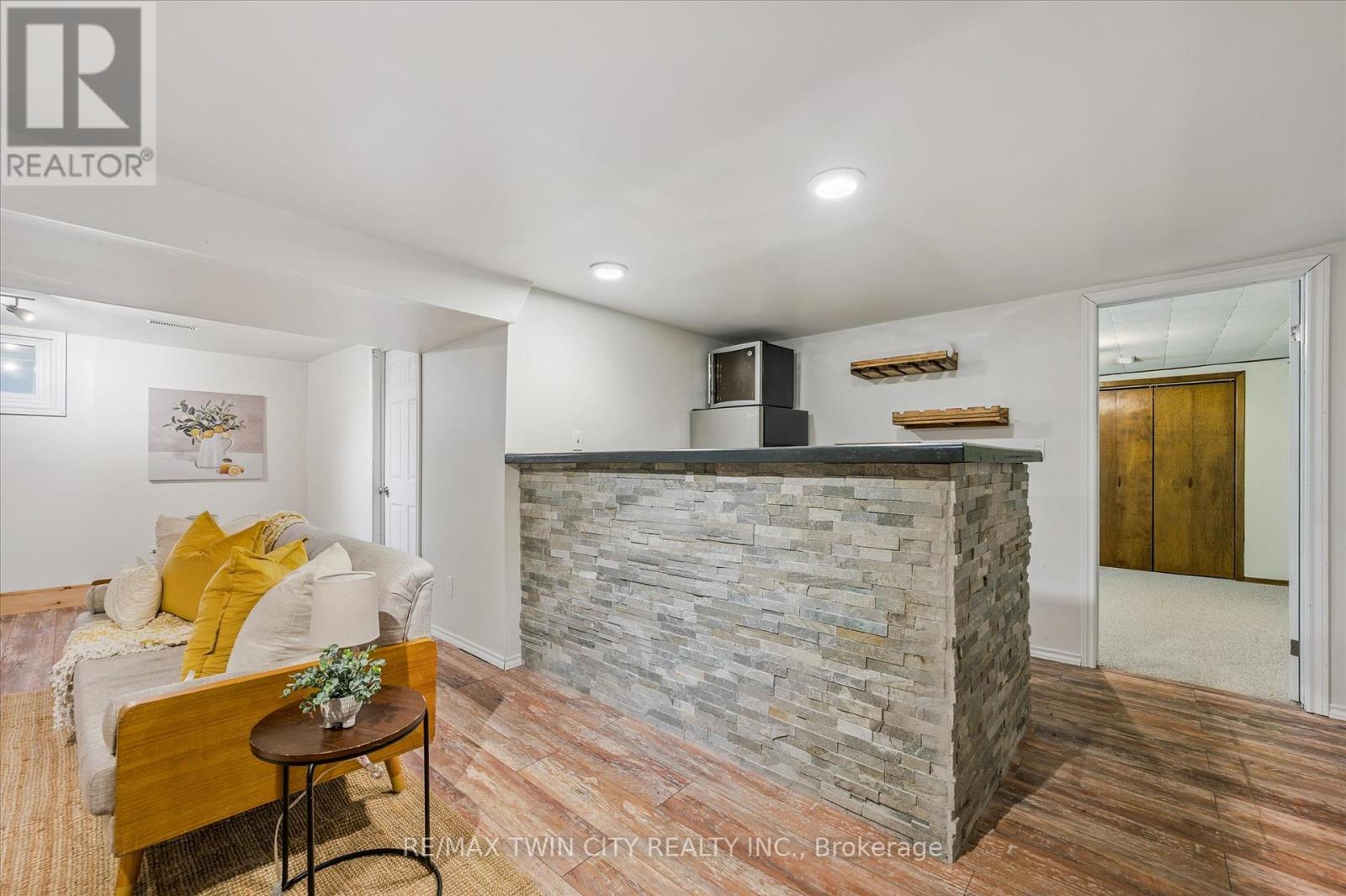 635 Raglan Street, Minto, Ontario  N0G 2P0 - Photo 29 - X12435106