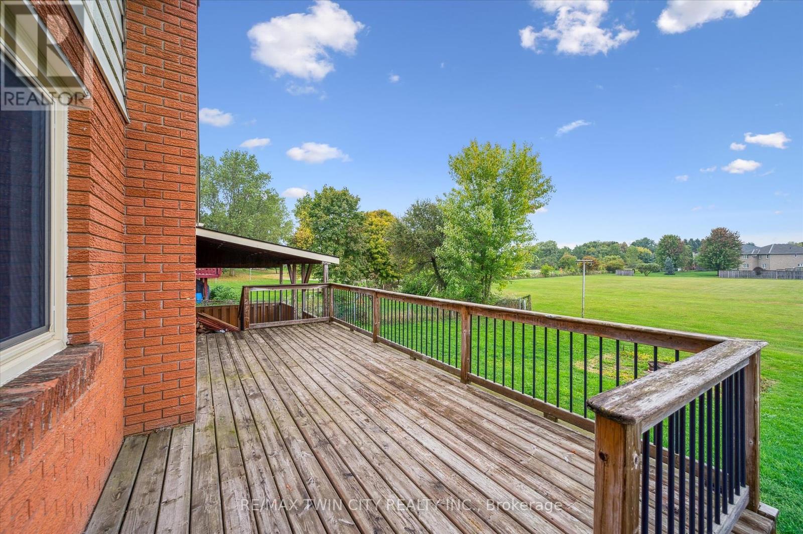 635 Raglan Street, Minto, Ontario  N0G 2P0 - Photo 35 - X12435106