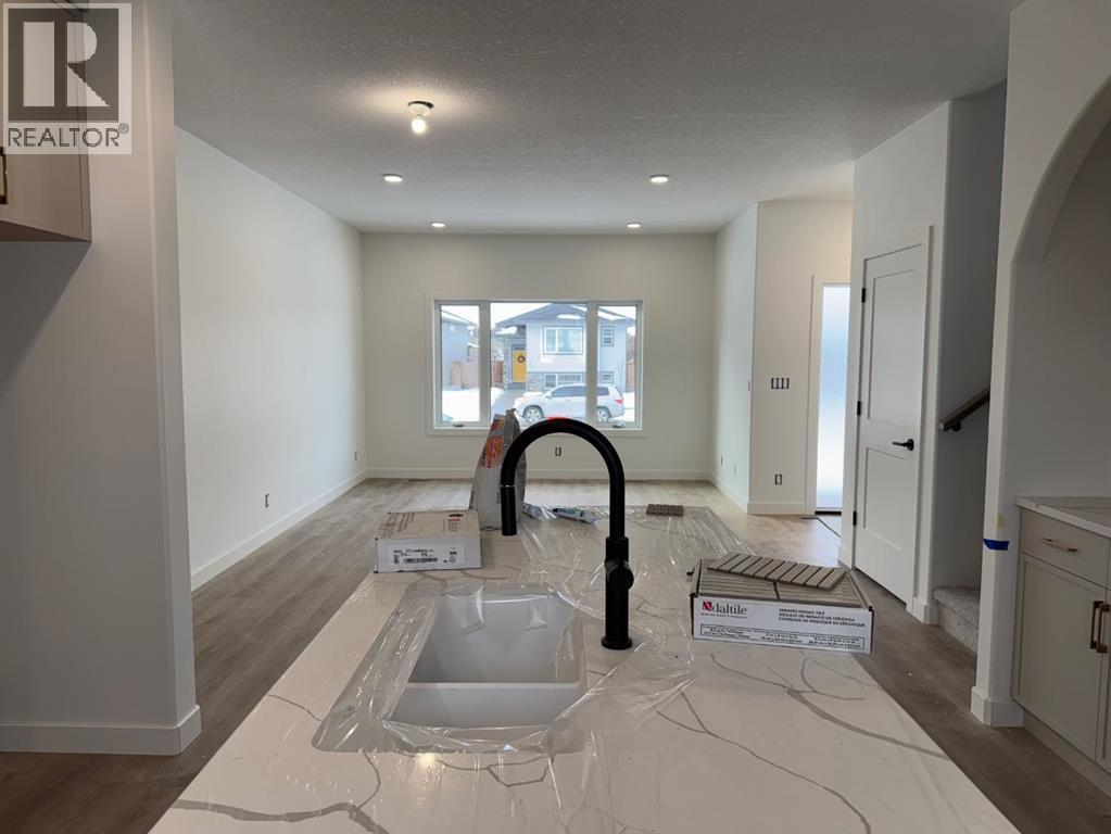 36 Memorial Parkway, Rural Red Deer County, Alberta  T4E 3B7 - Photo 10 - A2255569