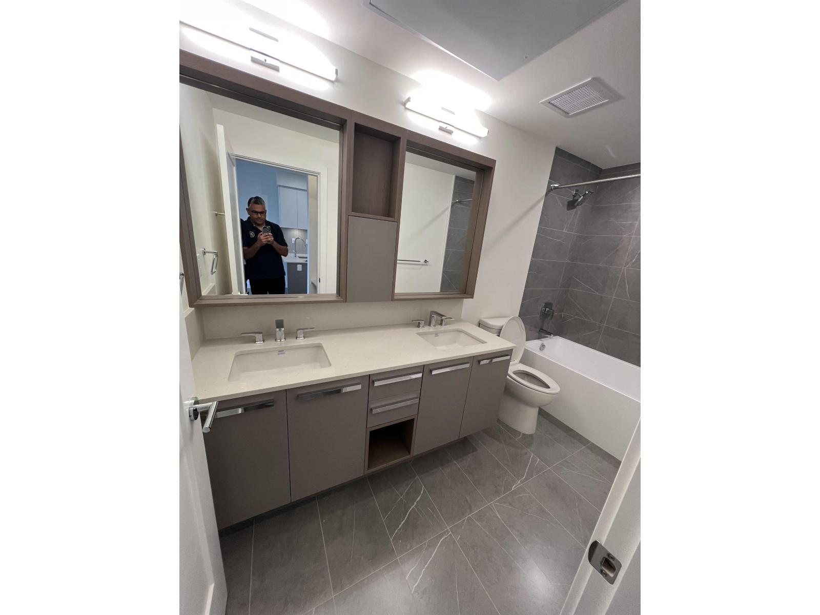 411 13788 76 Avenue, Surrey, British Columbia  V3W 3V9 - Photo 13 - R3052544
