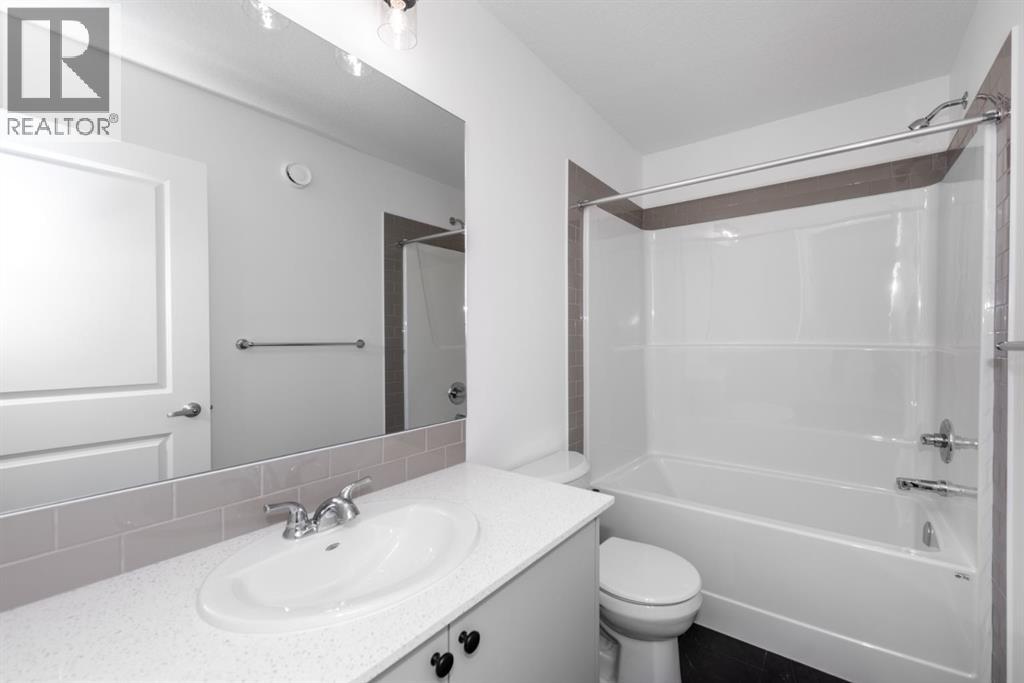137 Clearwater Terrace, Chestermere, Alberta  T1X 3A7 - Photo 34 - A2252787