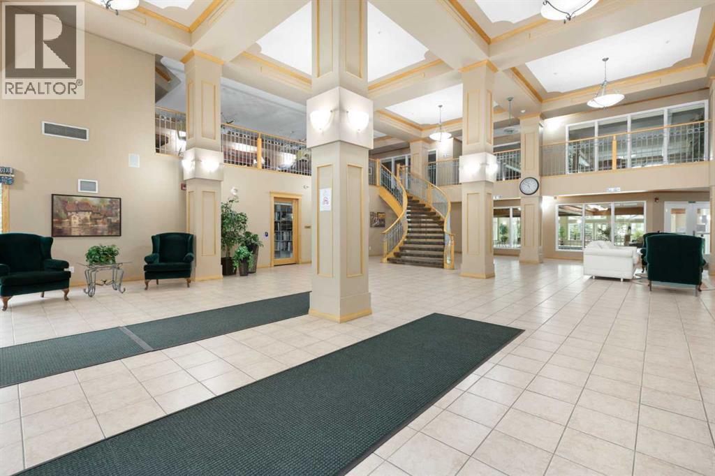 326, 6868 Sierra Morena Boulevard Sw, Calgary, Alberta  T3H 3R6 - Photo 4 - A2258024