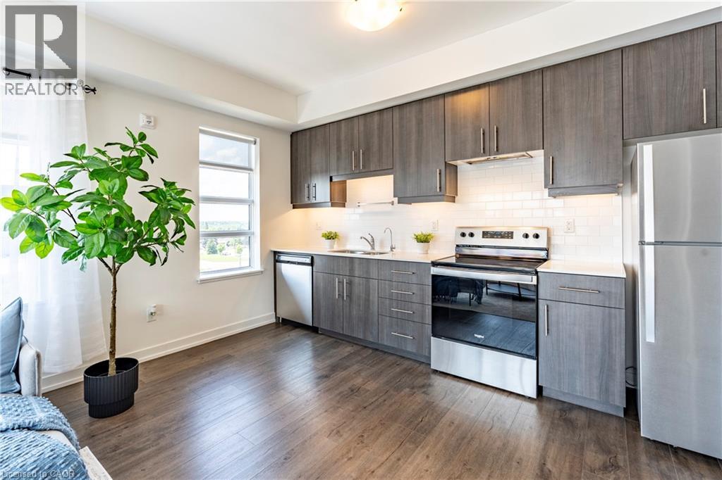 251 E Northfield Drive E Unit# 512, Waterloo, Ontario  N2K 0G9 - Photo 4 - 40772191