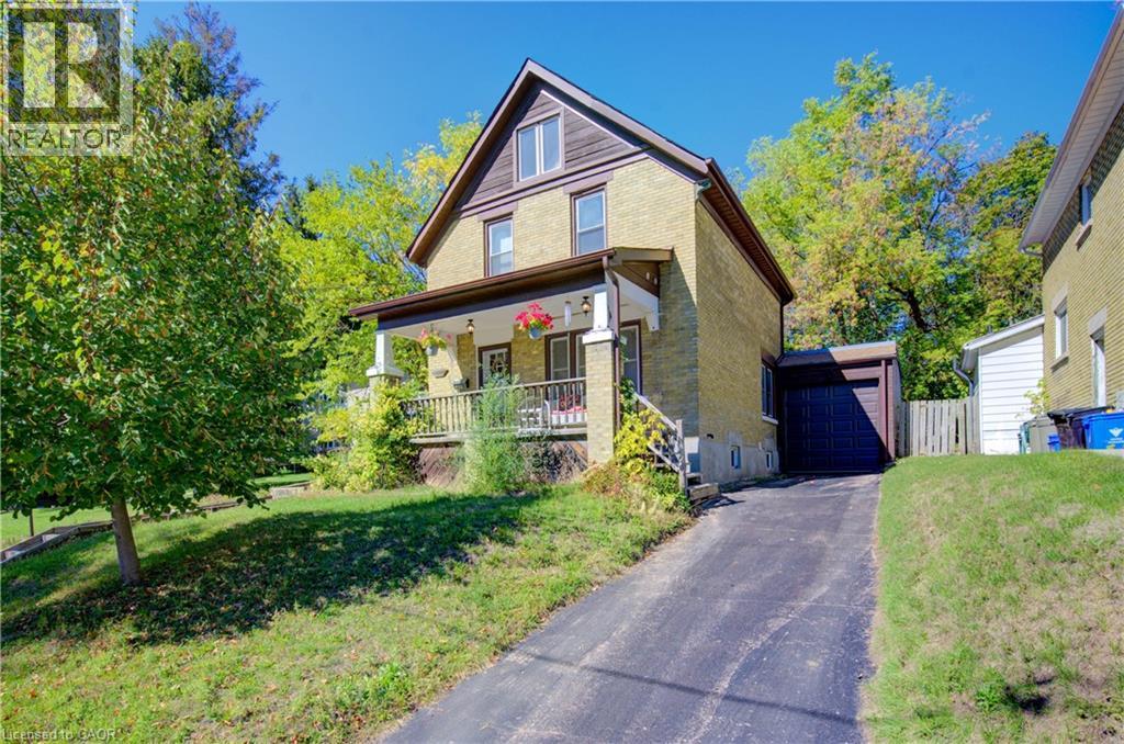 32 ELGIN Street, Waterloo, Ontario