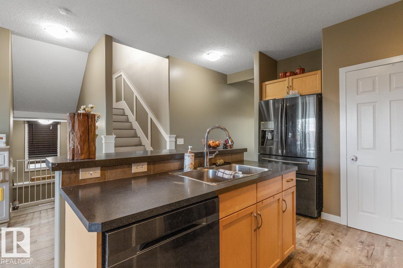 3133 Trelle Lo Nw, Edmonton, Alberta  T6R 0A1 - Photo 8 - E4460110