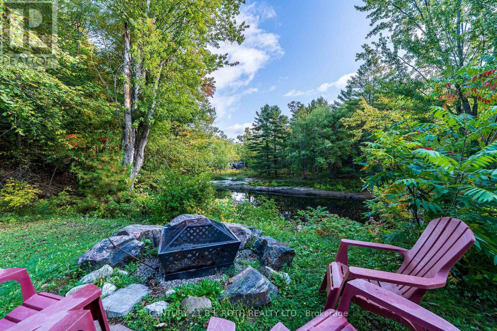 8101 Kings River Road, Ramara, Ontario  L0K 2B0 - Photo 33 - S12435134