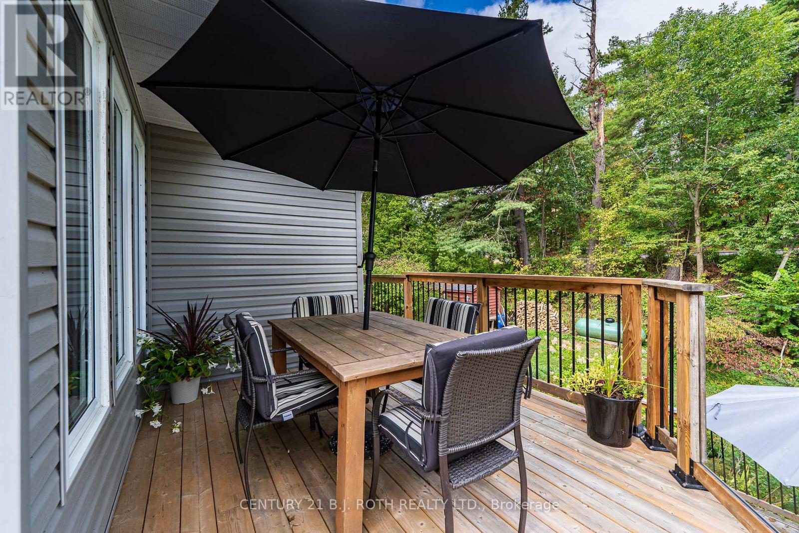 8101 Kings River Road, Ramara, Ontario  L0K 2B0 - Photo 35 - S12435134