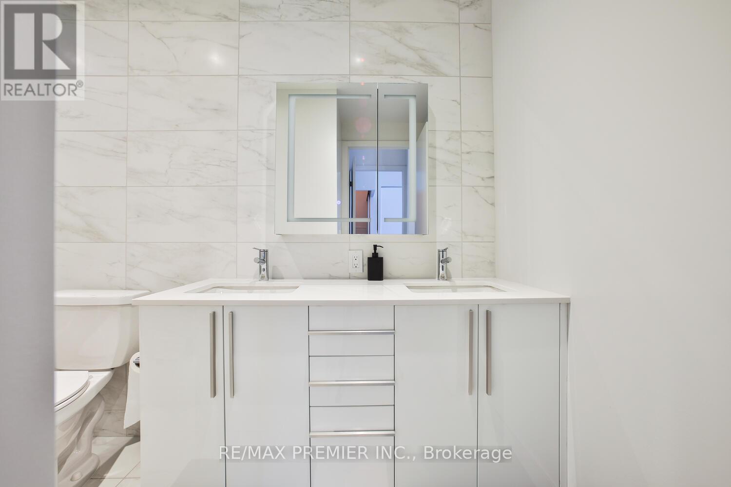 5006 - 8 Cumberland Street, Toronto, Ontario  M4W 0B6 - Photo 31 - C12435201