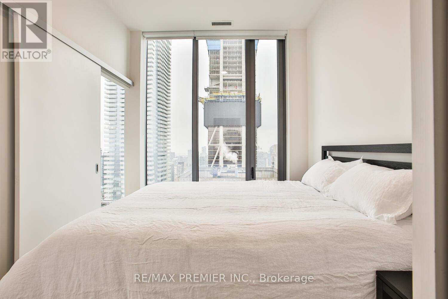 5006 - 8 Cumberland Street, Toronto, Ontario  M4W 0B6 - Photo 34 - C12435201