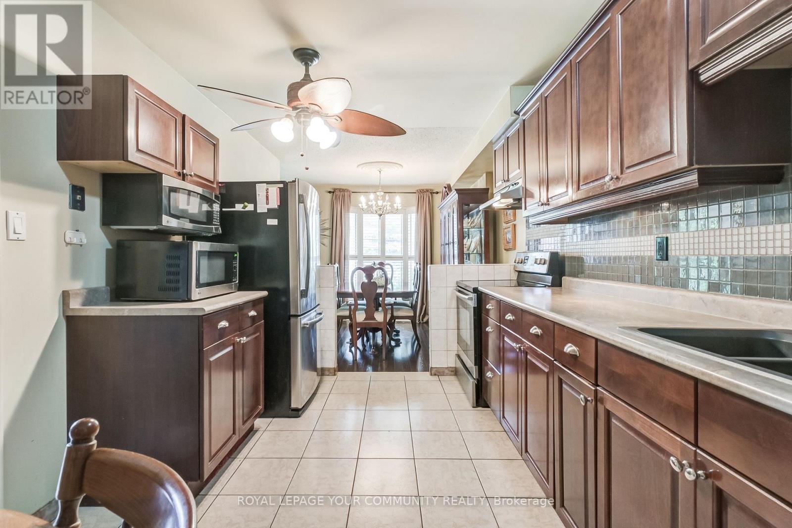 17 Truro Crescent, Toronto, Ontario  M1V 2H7 - Photo 12 - E12435170