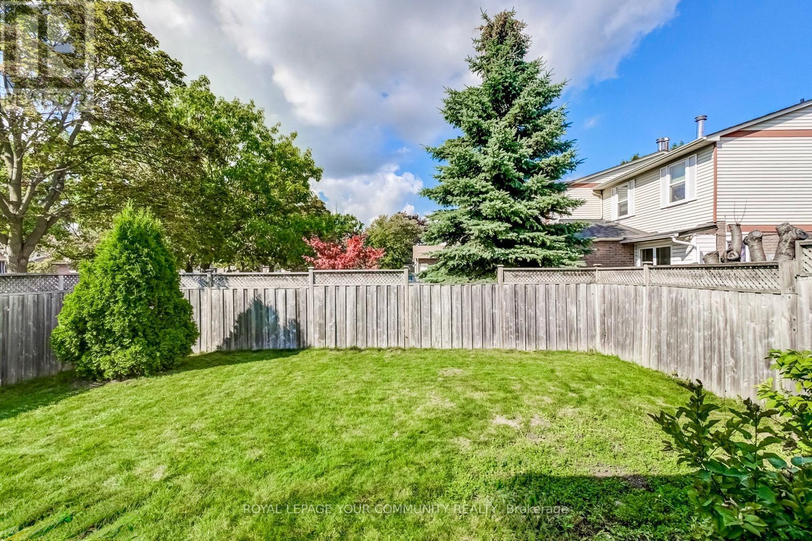 17 Truro Crescent, Toronto, Ontario  M1V 2H7 - Photo 17 - E12435170