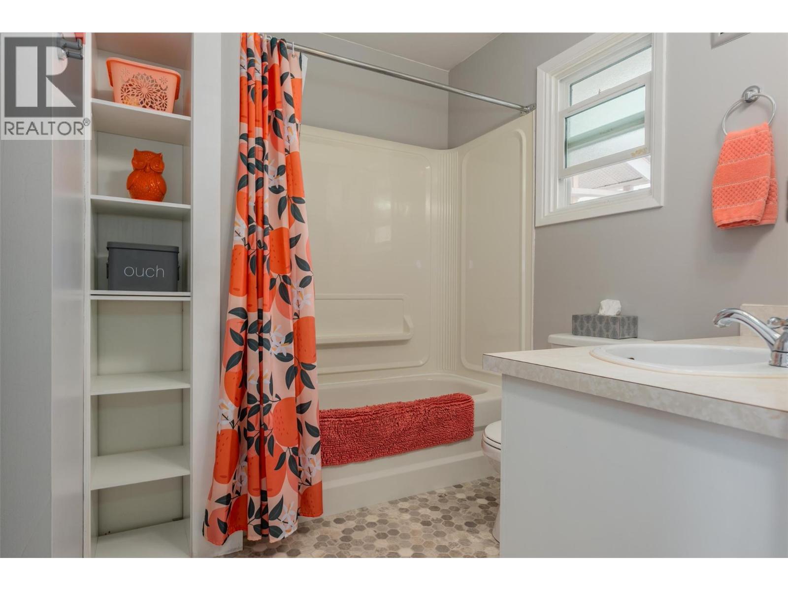 1206 Primrose Street, Trail, British Columbia  V1R 4M7 - Photo 16 - 10364471