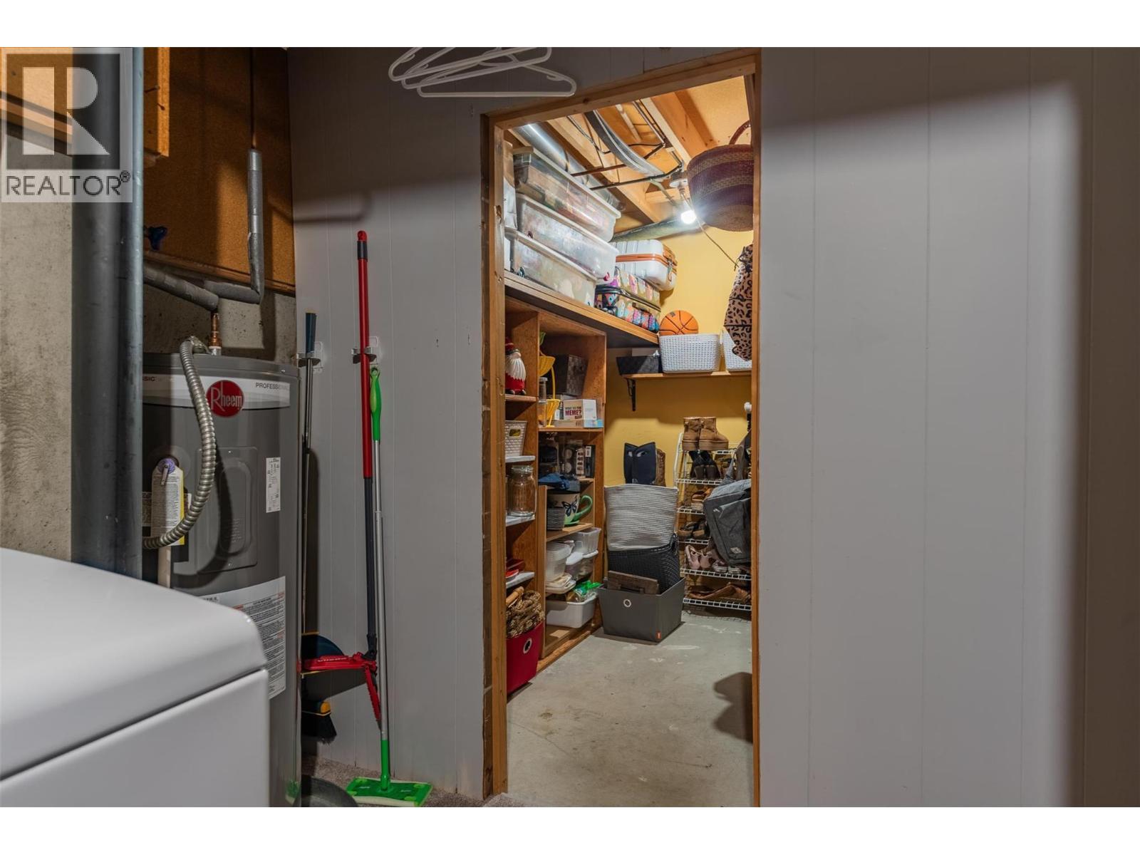 1206 Primrose Street, Trail, British Columbia  V1R 4M7 - Photo 27 - 10364471