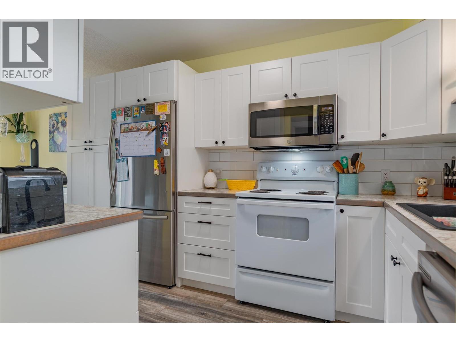 1206 Primrose Street, Trail, British Columbia  V1R 4M7 - Photo 5 - 10364471