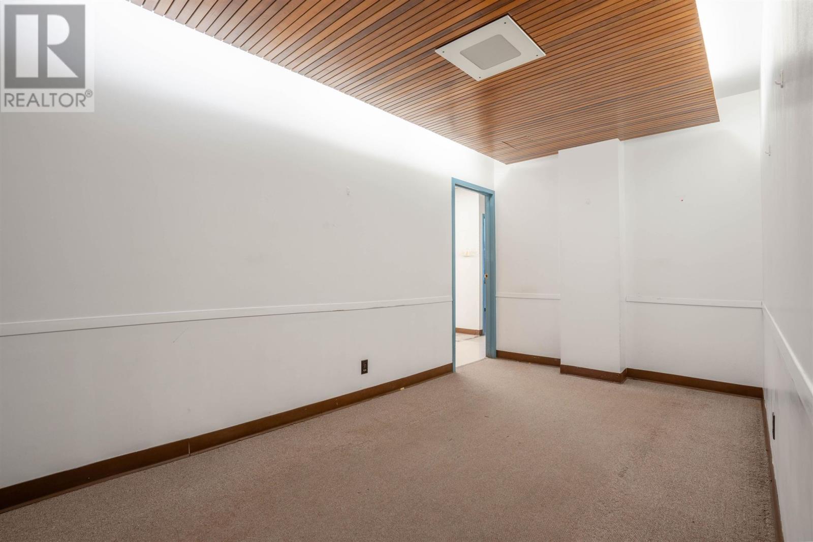 955 Queen St E # 105, Sault Ste. Marie, Ontario  P6A 2C3 - Photo 3 - SM252820