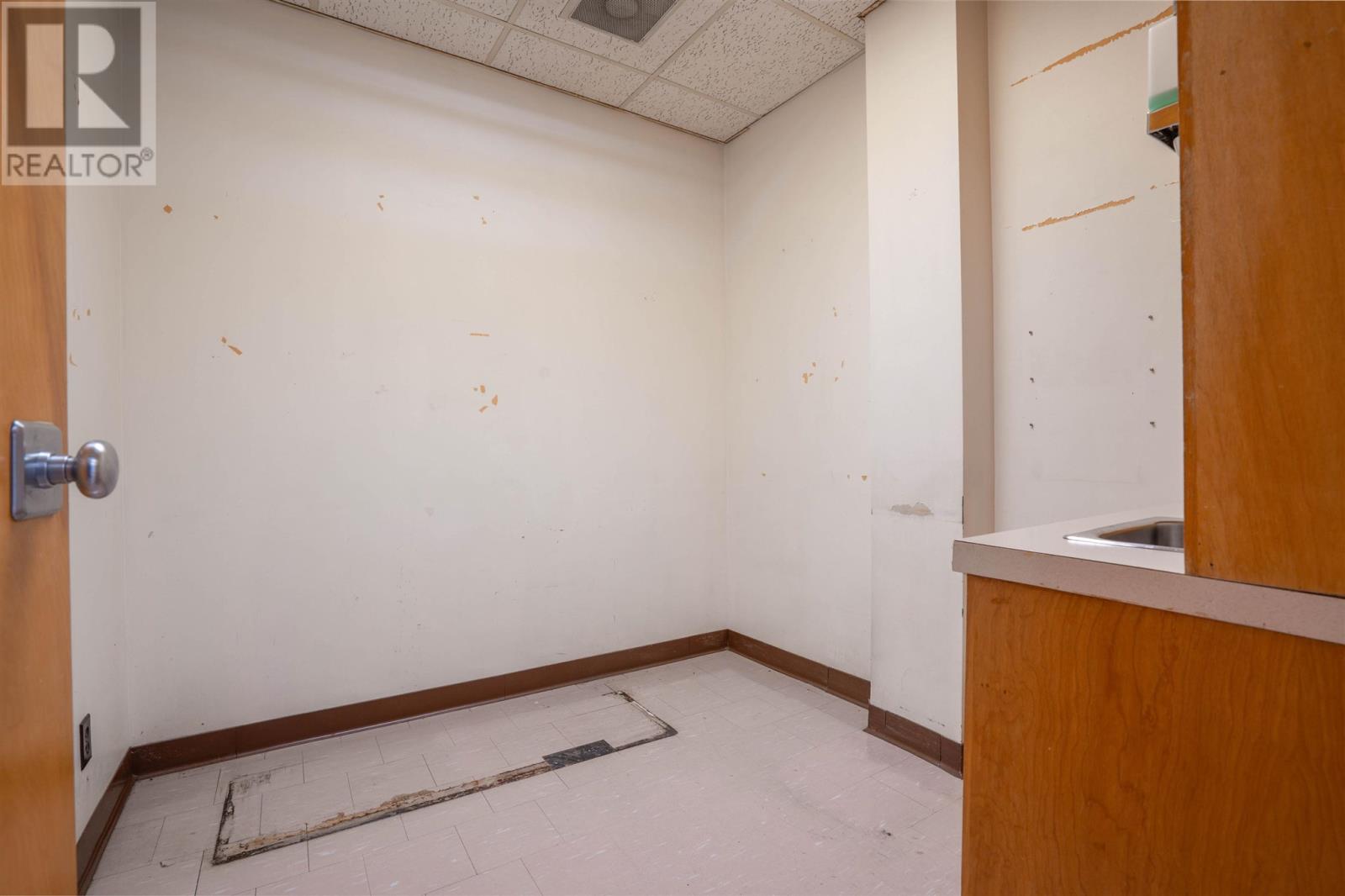 955 Queen St E # 105, Sault Ste. Marie, Ontario  P6A 2C3 - Photo 7 - SM252820