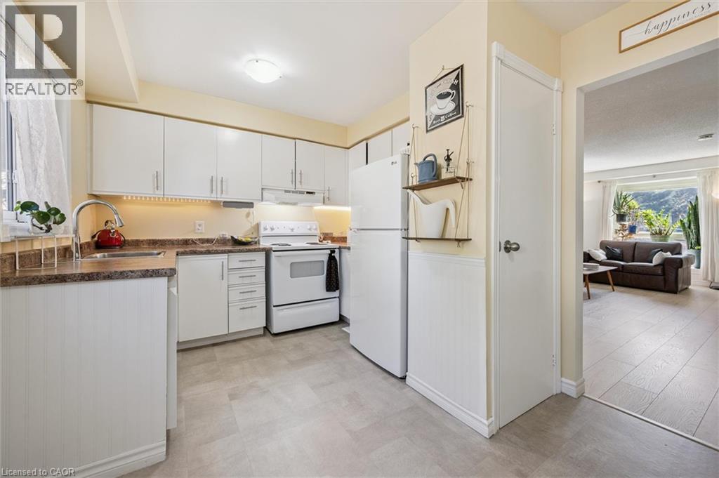 392 Springbank Avenue Unit# 6, Woodstock, Ontario  N4T 1L5 - Photo 11 - 40768435