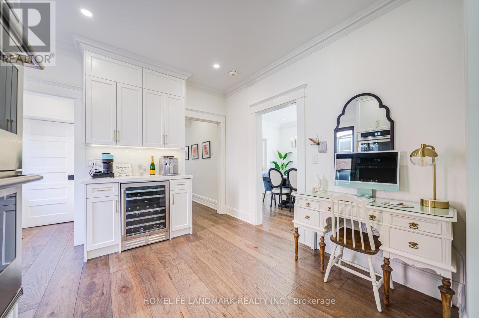 40 Harrison Avenue, Aurora, Ontario  L4G 1E1 - Photo 14 - N12435190