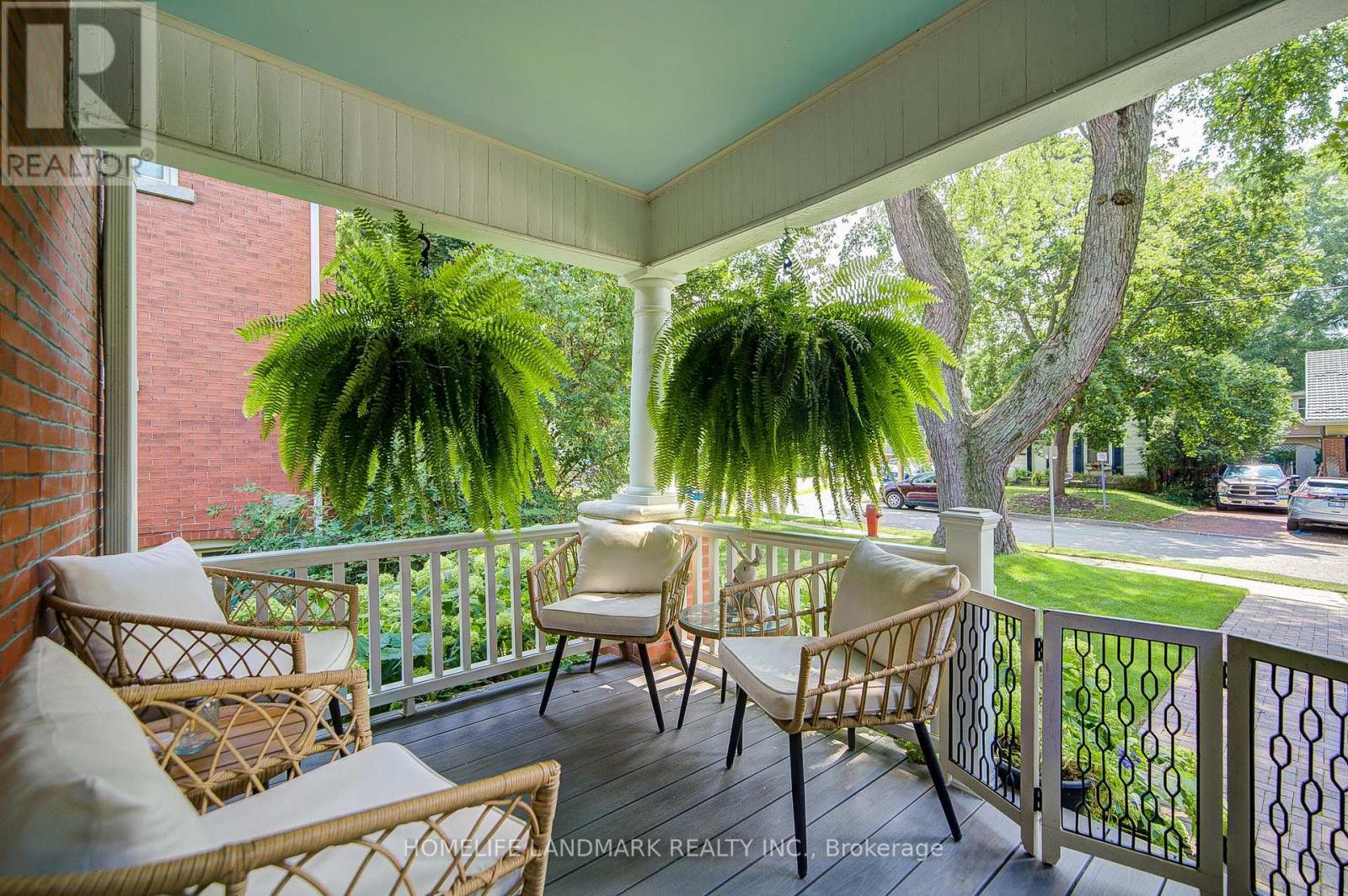 40 Harrison Avenue, Aurora, Ontario  L4G 1E1 - Photo 3 - N12435190