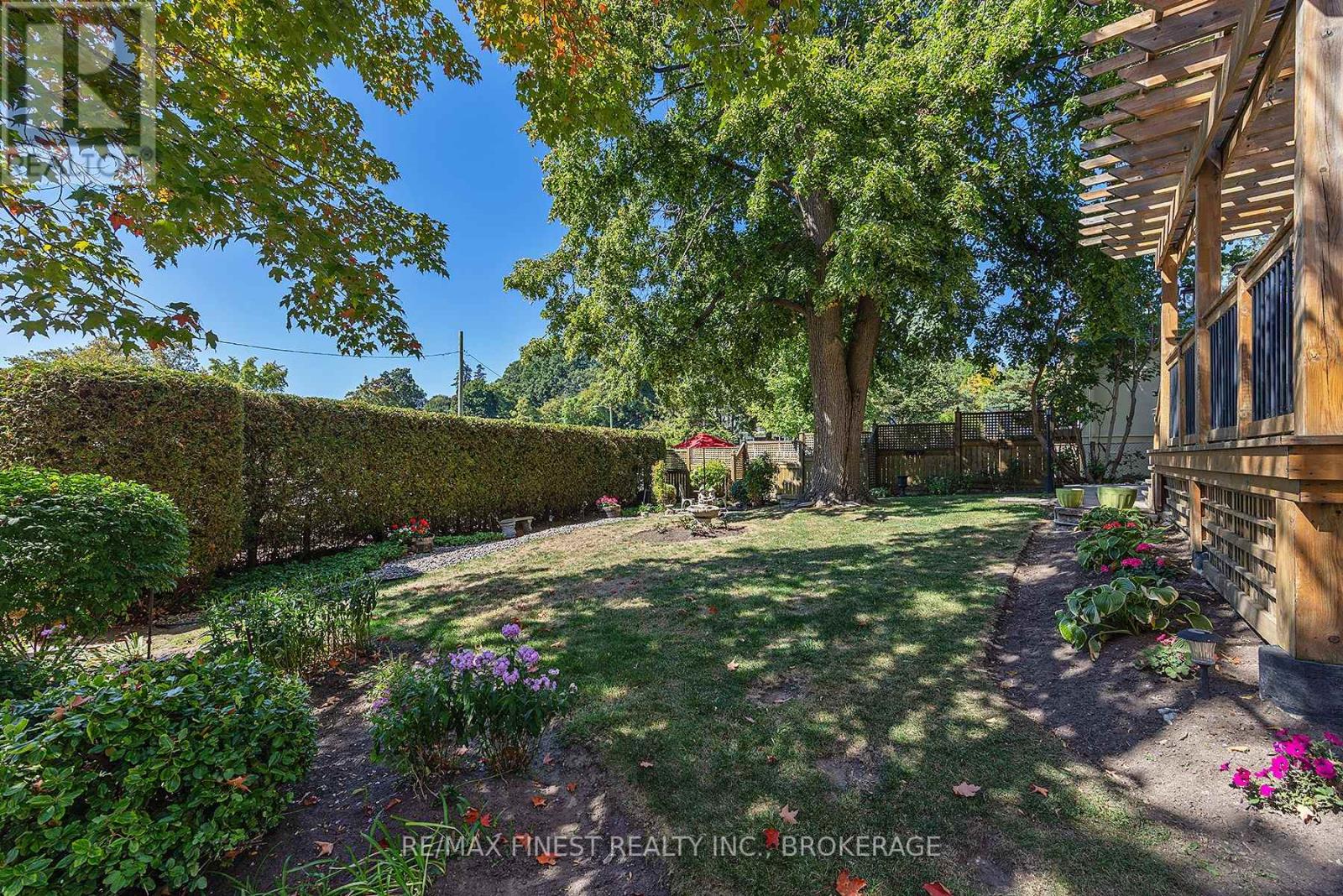 80 Market Street, Gananoque, Ontario  K7G 2M3 - Photo 4 - X12435263