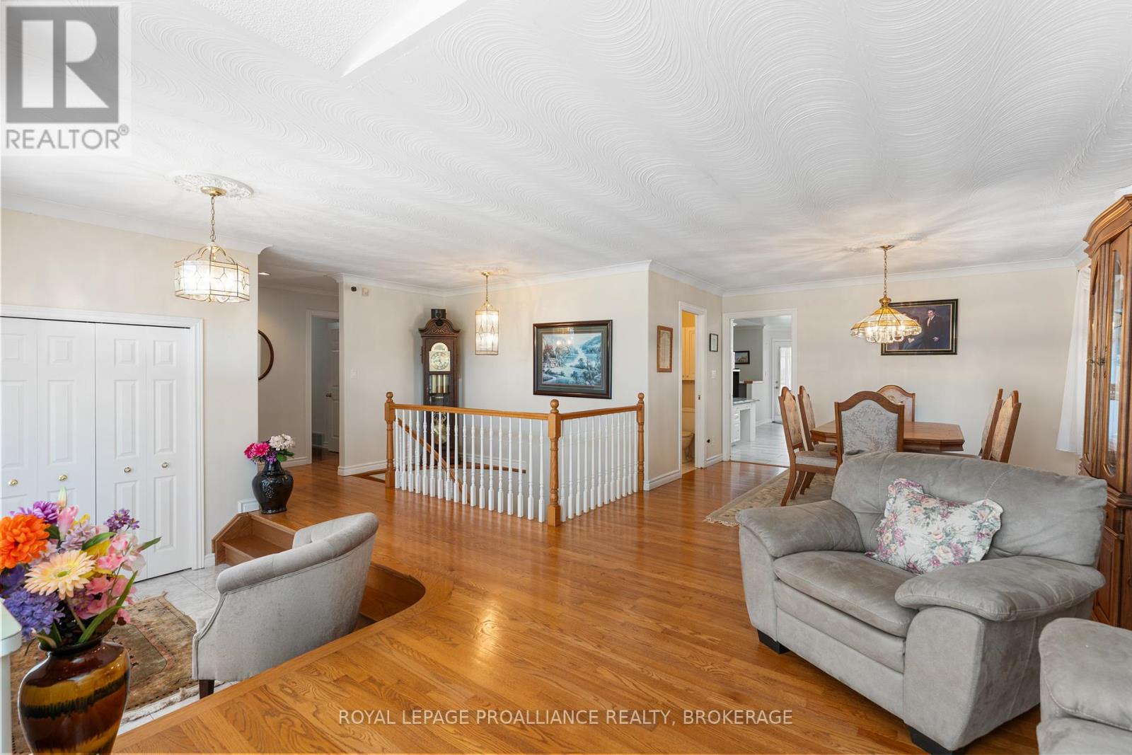 377 Briarwood Drive, Kingston, Ontario  K7M 7V2 - Photo 9 - X12435266