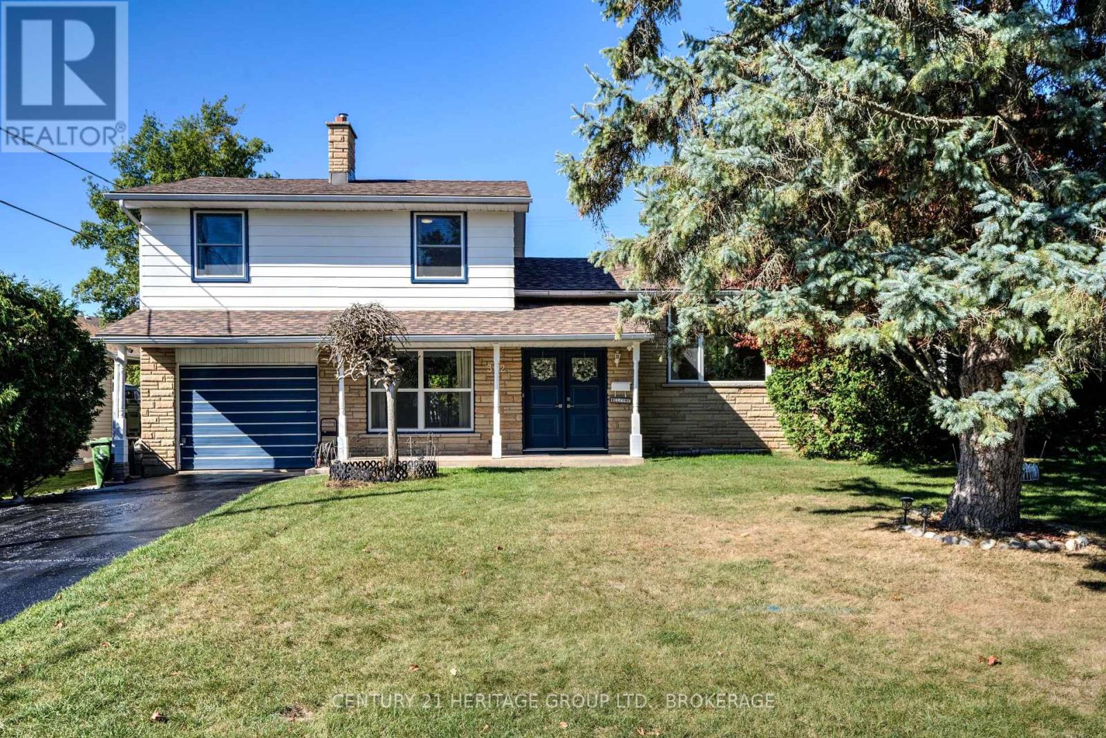 312 Boxwood Street, Kingston, Ontario  K7M 6A6 - Photo 2 - X12435274