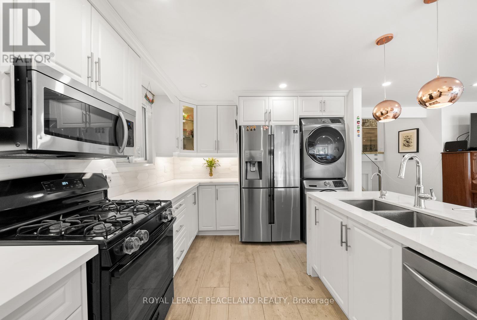 105 Apache Trail, Toronto (Pleasant View), Ontario  M2H 2J1 - Photo 12 - C12419018