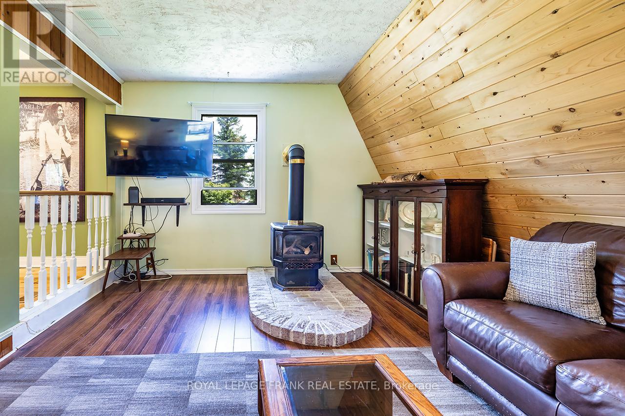 16 Shelley Drive, Kawartha Lakes, Ontario  K0M 2C0 - Photo 22 - X12435314